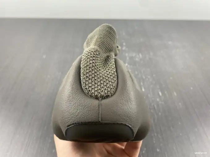 Adidas GX9662 450 Yeezy Cinder 0703